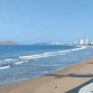 Apartamento Blanco Armonia - Depto 1 - 2 Min Malecon, Mazatlán